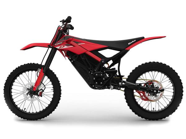 2024 Beta, dovoz USA — foto 2 z 7