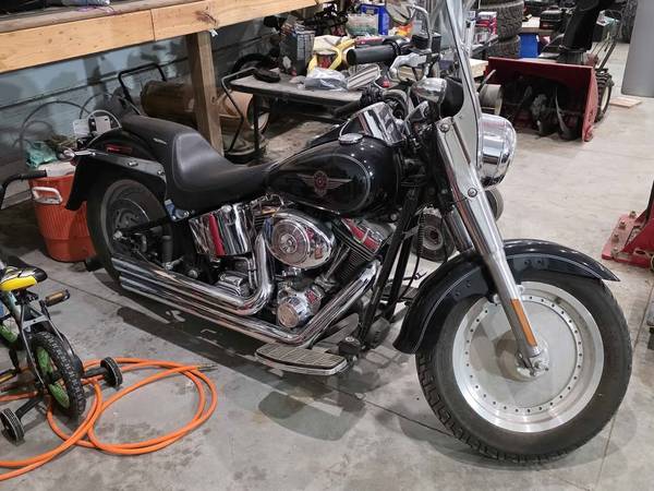 2004 Harley-Davidson, dovoz USA — foto 2 z 3