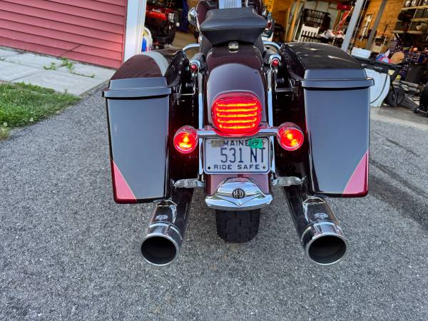 2005 Harley-Davidson, dovoz USA — foto 3 z 10