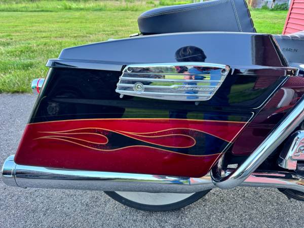 2005 Harley-Davidson, dovoz USA — foto 5 z 10