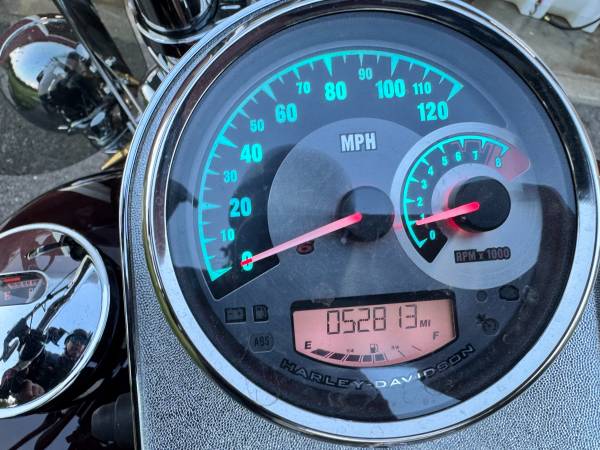 2005 Harley-Davidson, dovoz USA — foto 9 z 10