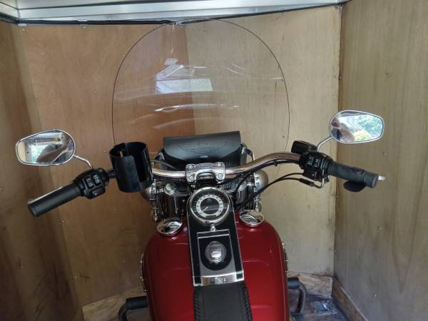 2012 Harley-Davidson, dovoz USA — foto 3 z 7