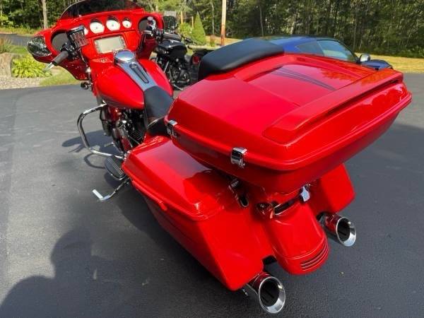 2017 Harley-Davidson, dovoz USA — foto 3 z 12