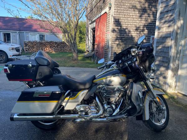 2012 Harley-Davidson, dovoz USA — foto 2 z 6