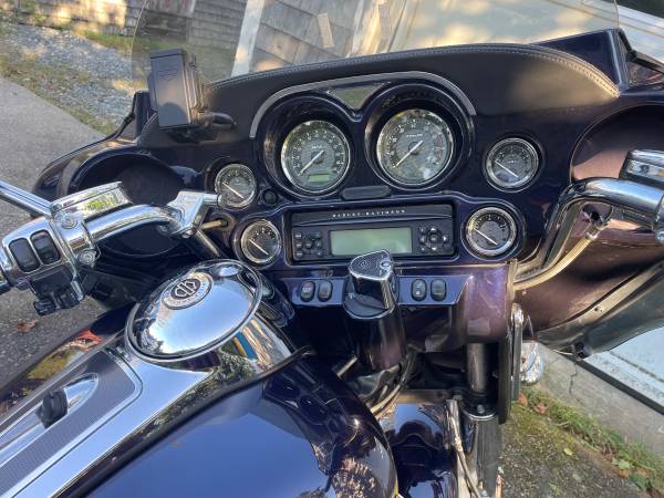 2012 Harley-Davidson, dovoz USA — foto 5 z 6