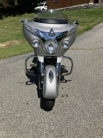 2017 Indian, dovoz USA — foto 2 z 8