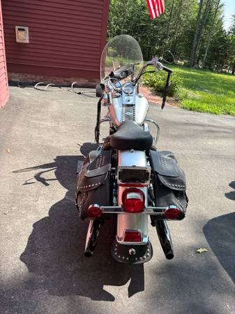2003 Harley-Davidson, zlatá, dovoz USA — foto 2 z 9
