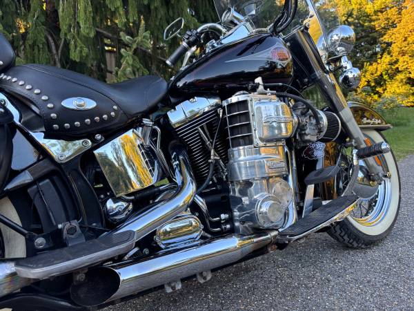 2001 Harley-Davidson, dovoz USA — foto 8 z 12