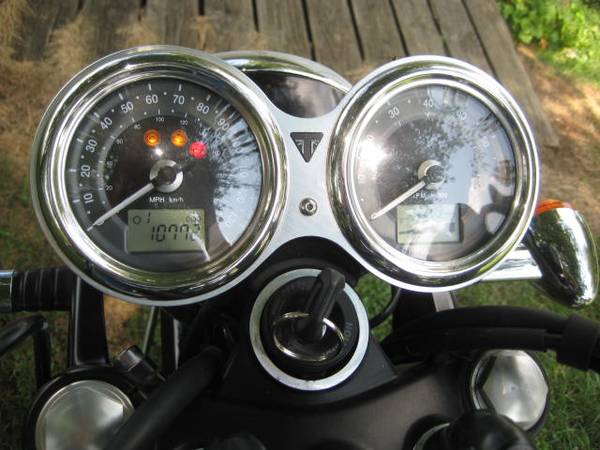 2018 Triumph, dovoz USA — foto 2 z 12