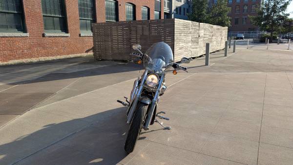 2007 Harley-Davidson, dovoz USA — foto 11 z 12