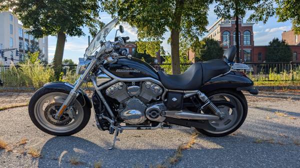 2007 Harley-Davidson, dovoz USA — foto 12 z 12