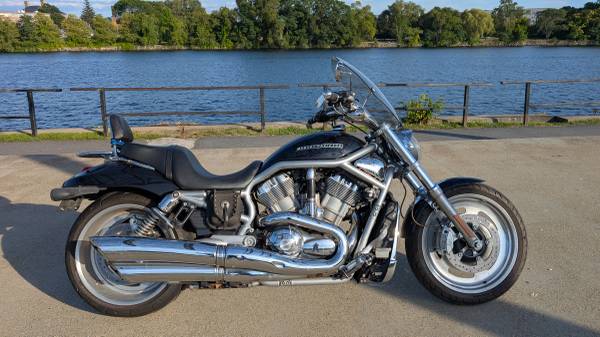 2007 Harley-Davidson, dovoz USA — foto 6 z 12