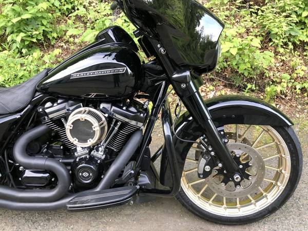 2018 Harley-Davidson, černá, dovoz USA — foto 2 z 11