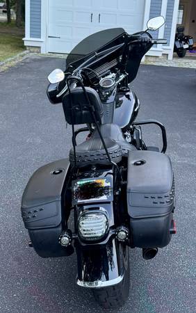 2018 Harley-Davidson, černá, dovoz USA — foto 4 z 5