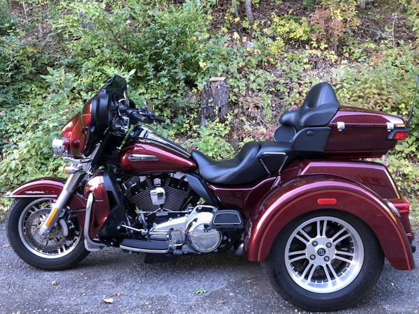 2016 Harley-Davidson, dovoz USA — foto 8 z 11