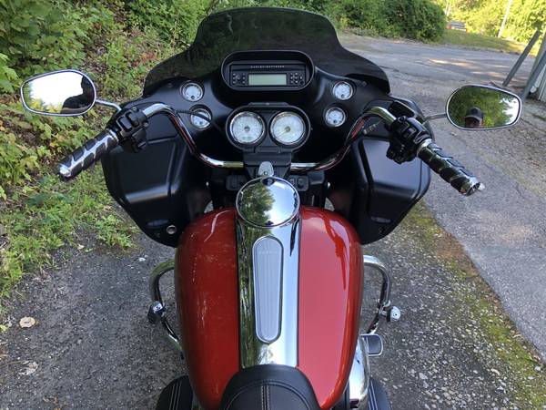 2013 Harley-Davidson, oranžová, dovoz USA — foto 5 z 11