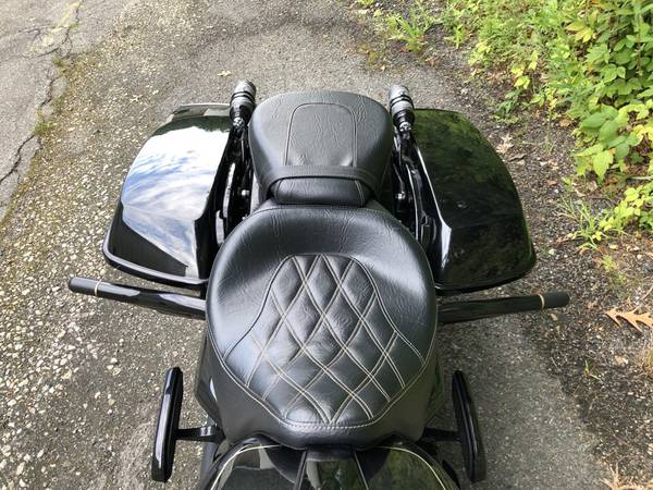 2016 Harley-Davidson, černá, dovoz USA — foto 6 z 11