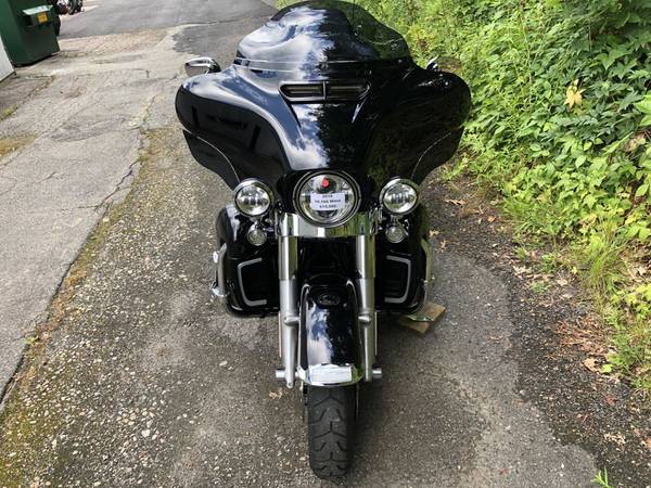 2018 Harley-Davidson, černá, dovoz USA — foto 7 z 11