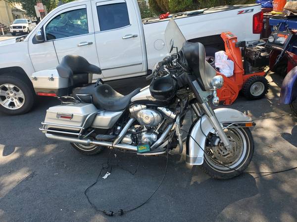 2003 Harley-Davidson, dovoz USA — foto 2 z 5