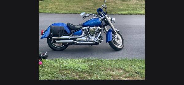 2002 Yamaha, dovoz USA — foto 2 z 4