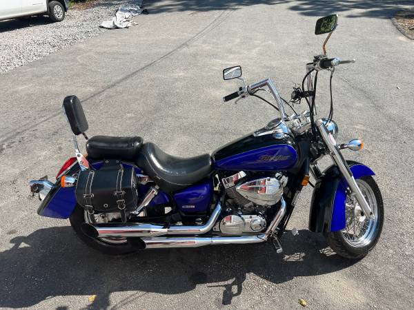2004 Harley-Davidson, dovoz USA — foto 11 z 12