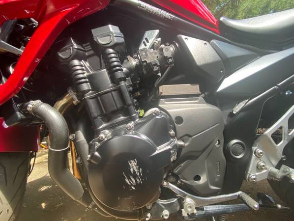 2016 Suzuki, dovoz USA — foto 7 z 8