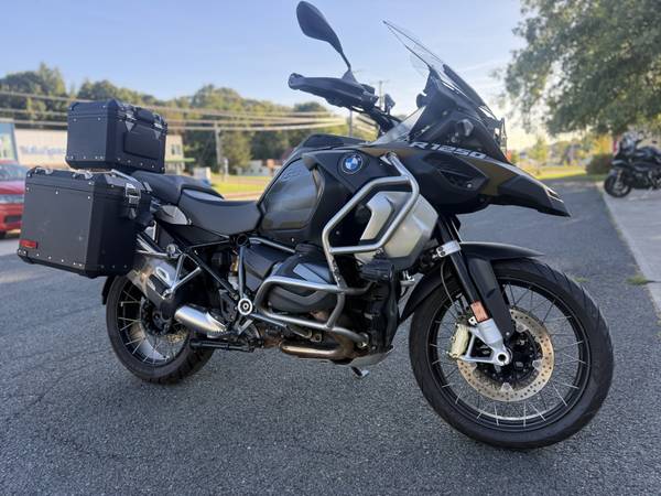 2020 BMW, dovoz USA — foto 2 z 9