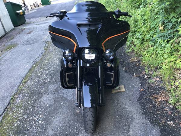 2022 Harley-Davidson, černá, dovoz USA — foto 7 z 11