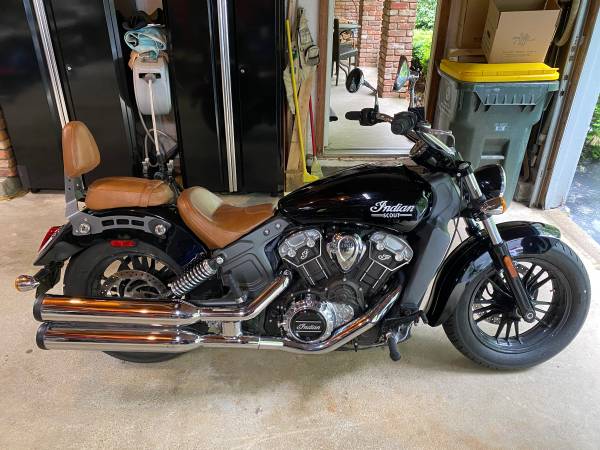 2015 Indian, dovoz USA — foto 4 z 10