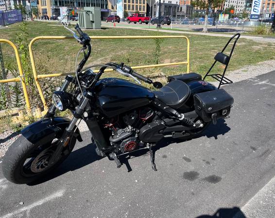2017 Indian, černá, dovoz USA — foto 5 z 7