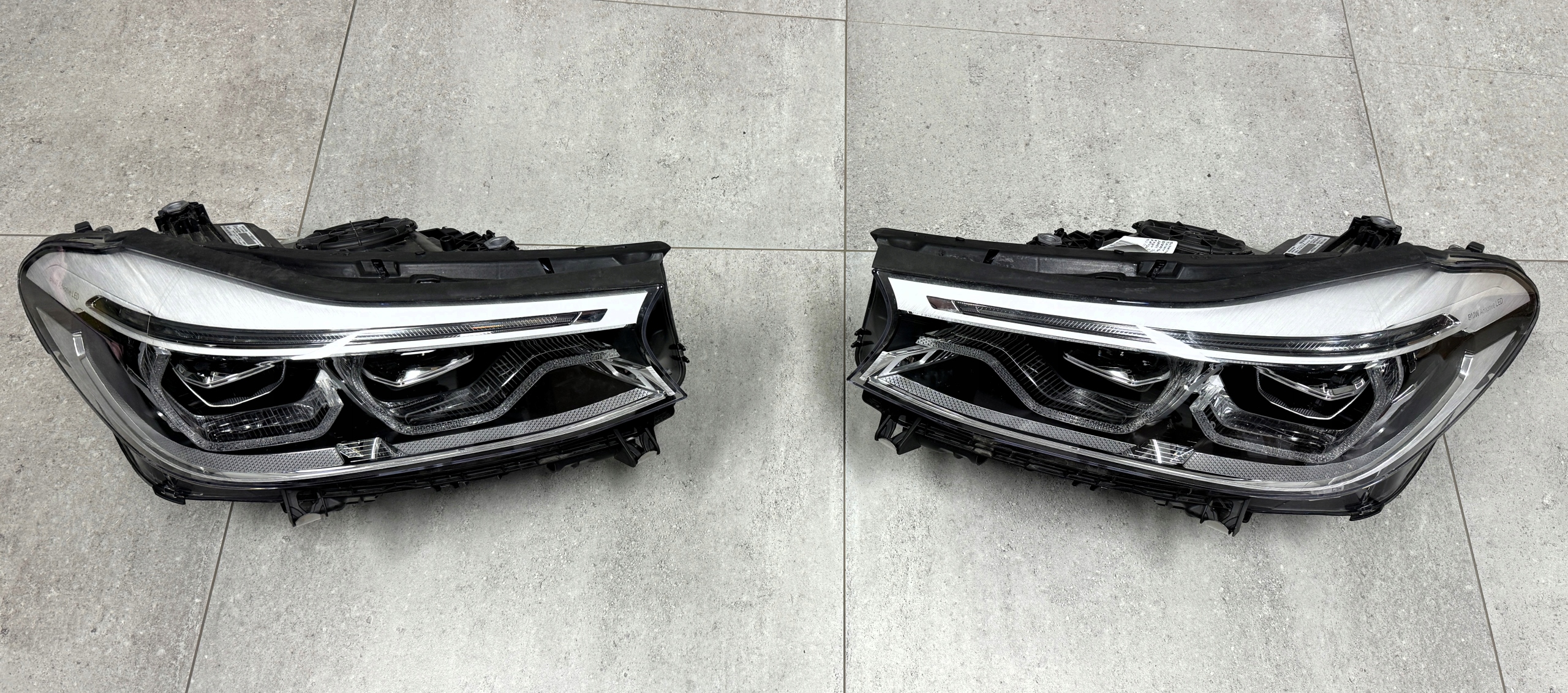BMW Seria 6 GT G32 světlomet LED Adaptacyjny levý nový originál 8497225, dovoz Skladem v EU — foto 1 z 16 BMW Seria 6 GT G32 světlomet LED Adaptacyjny levý nový originál 8497225, dovoz Skladem v EU — foto 1 z 16