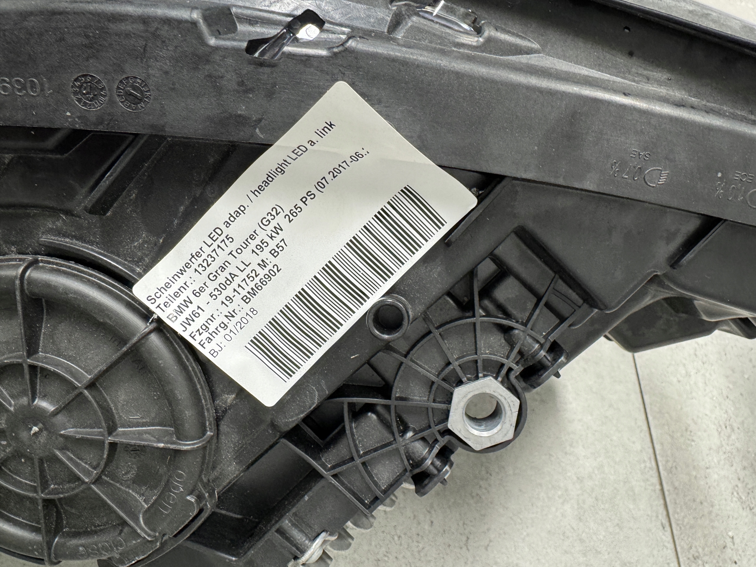 BMW Seria 6 GT G32 světlomet LED Adaptacyjny levý nový originál 8497225, dovoz Skladem v EU — foto 4 z 16