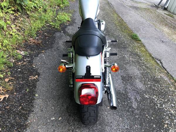 2004 Harley-Davidson, stříbrná, dovoz USA — foto 4 z 11