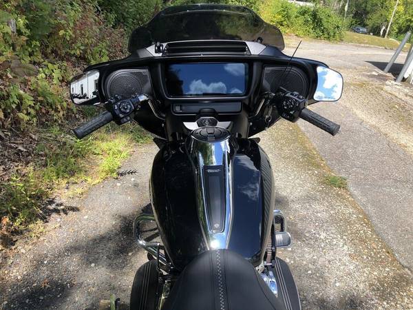 2024 Harley-Davidson, černá, dovoz USA — foto 6 z 11