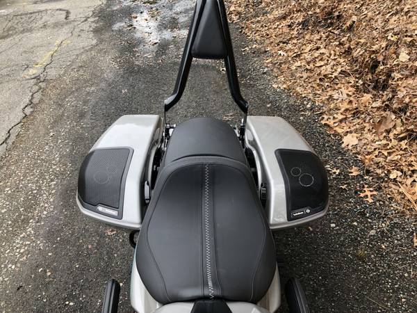 2023 Harley-Davidson, dovoz USA — foto 6 z 11