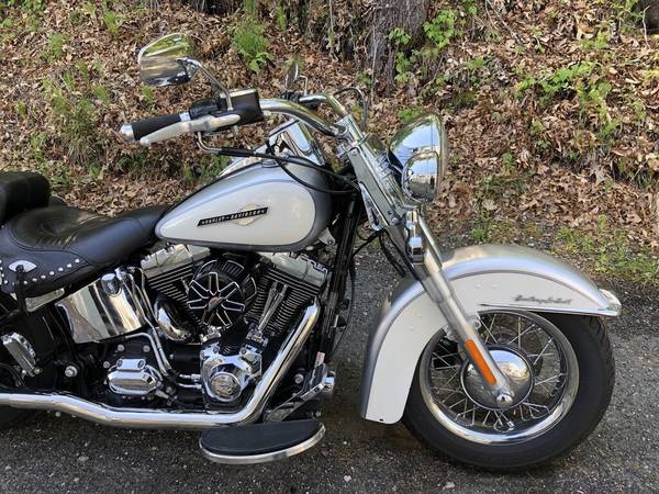 2015 Harley-Davidson, dovoz USA — foto 3 z 11