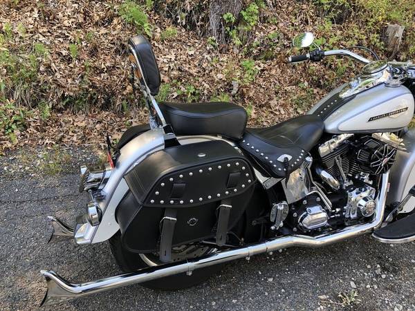 2015 Harley-Davidson, dovoz USA — foto 4 z 11