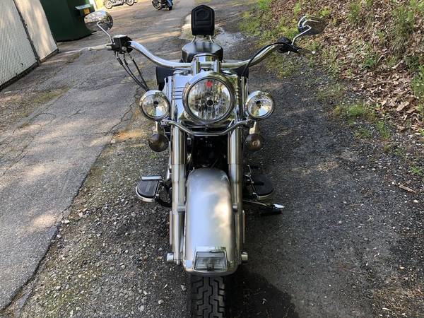 2015 Harley-Davidson, dovoz USA — foto 8 z 11