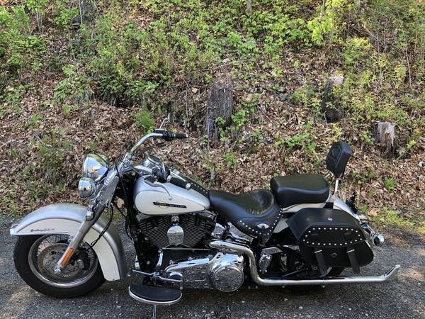 2015 Harley-Davidson, dovoz USA — foto 9 z 11