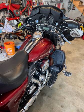 2009 Harley-Davidson, dovoz USA — foto 3 z 8