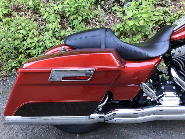 2013 Harley-Davidson, oranžová, dovoz USA — foto 3 z 11