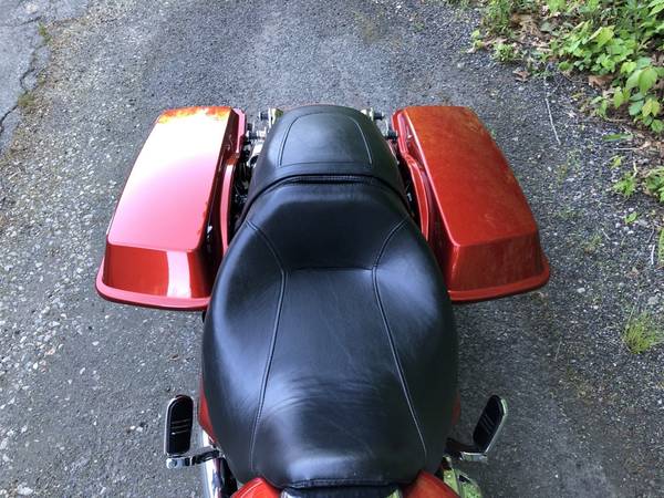 2013 Harley-Davidson, oranžová, dovoz USA — foto 6 z 11