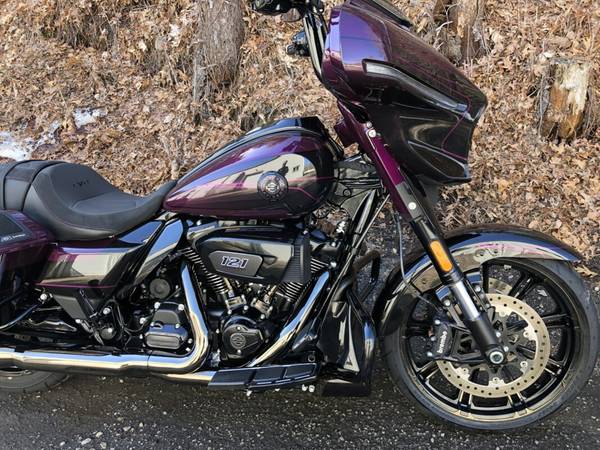 2025 Harley-Davidson, dovoz USA — foto 2 z 11