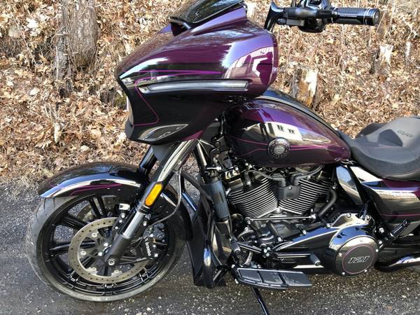 2025 Harley-Davidson, dovoz USA — foto 9 z 11