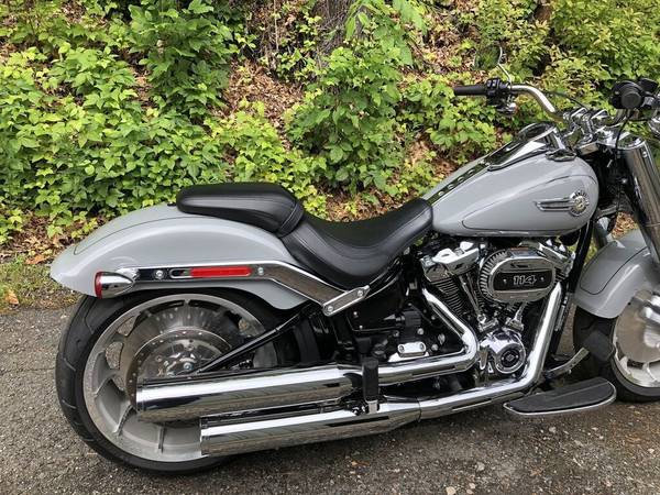 2024 Harley-Davidson, šedá, dovoz USA — foto 4 z 11