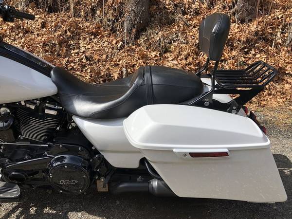 2020 Harley-Davidson, dovoz USA — foto 2 z 11