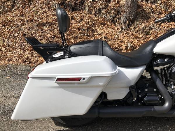 2020 Harley-Davidson, dovoz USA — foto 4 z 11