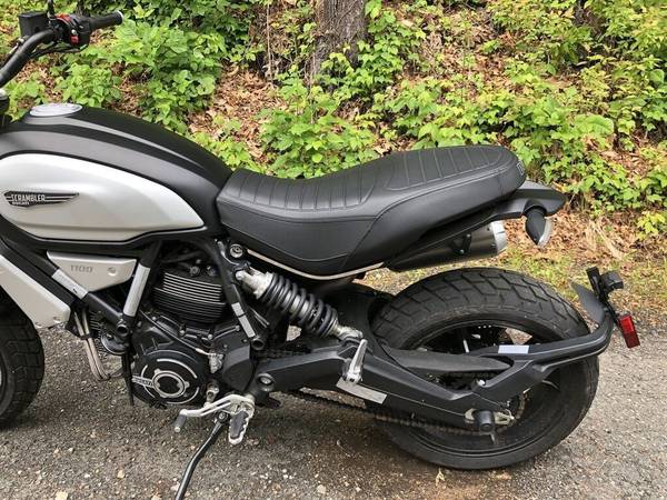 2022 Ducati, dovoz USA — foto 2 z 11