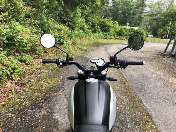 2022 Ducati, dovoz USA — foto 6 z 11