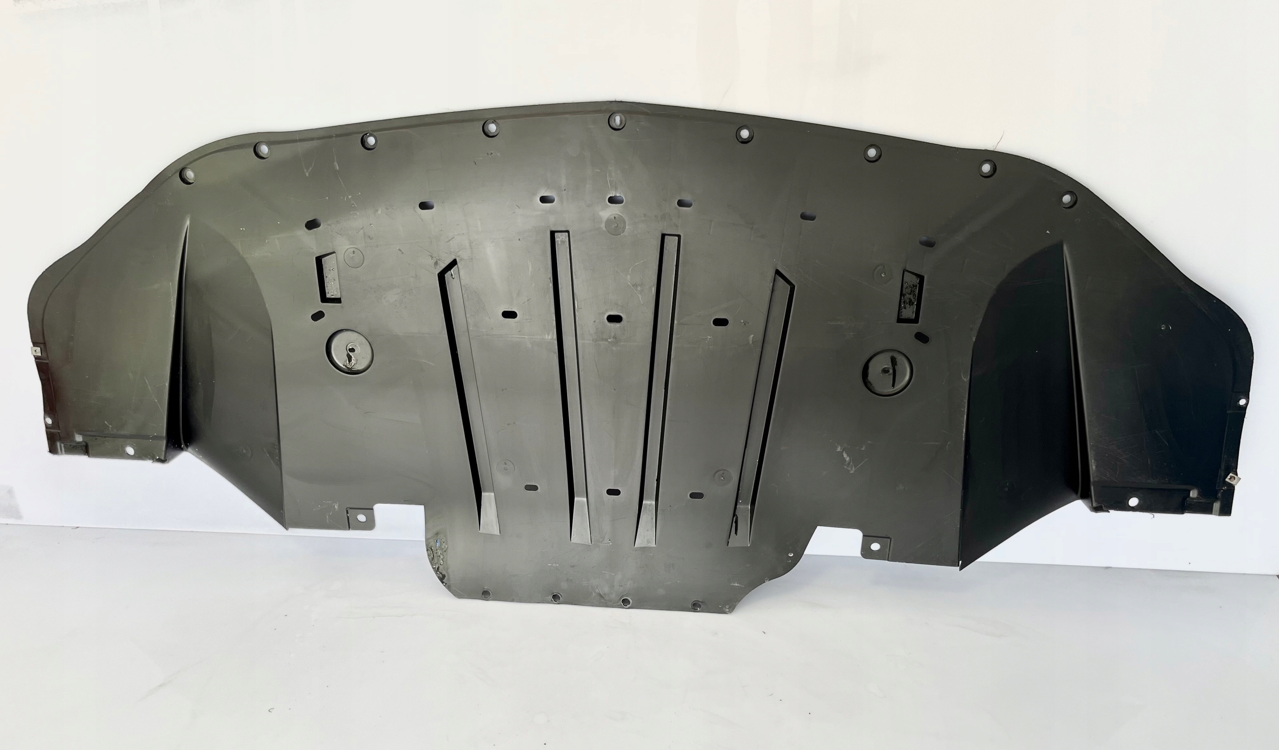 kryt motoru Pod nárazník Ford Mustang Mk6 2015- 5314033 _ Fr3b-6a975-db, Skladem v EU — foto 10 z 10